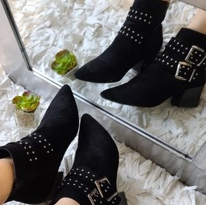 So Me Ankle Black Booties Size 5.5